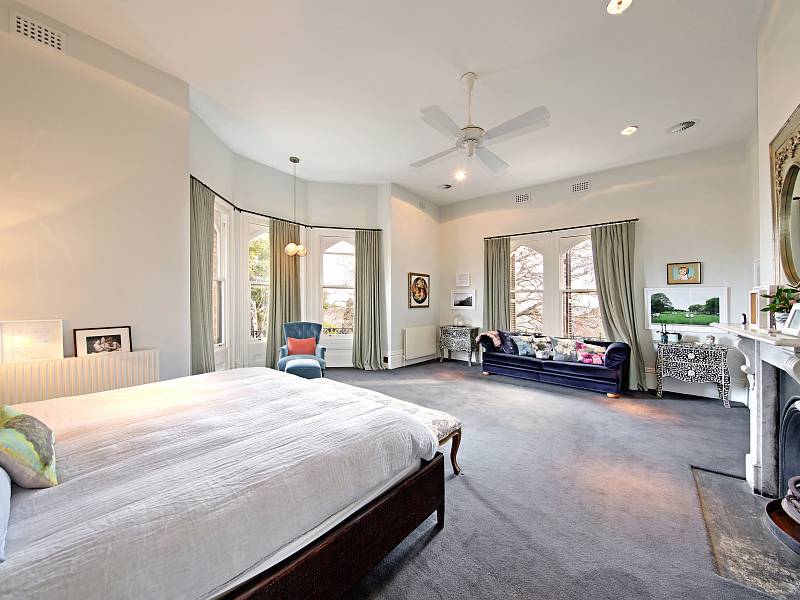 5 Leslie Grove, BRIGHTON, VIC 3186 Australia