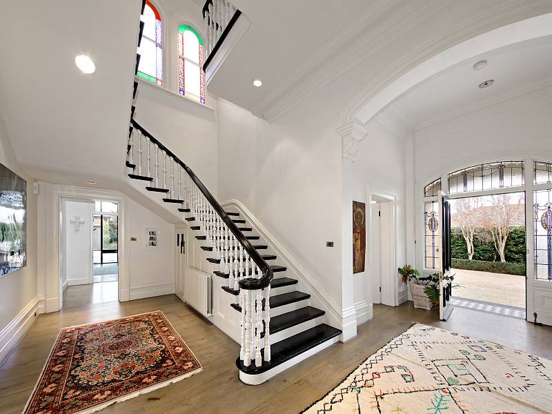 5 Leslie Grove, BRIGHTON, VIC 3186 Australia