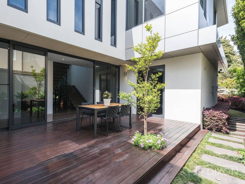 5 Kinane Street, BRIGHTON, VIC 3186 Australia