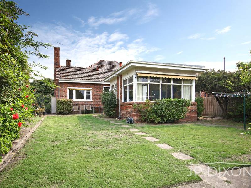 17 Hall Street, BRIGHTON, VIC 3186 Australia