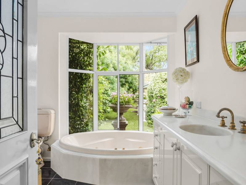 11 Dingley Court, DINGLEY VILLAGE, VIC 3172 Australia