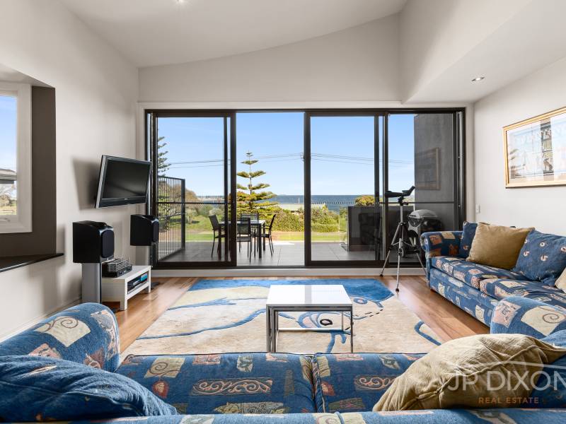 42B Beach Road, HAMPTON, VIC 3188 Australia