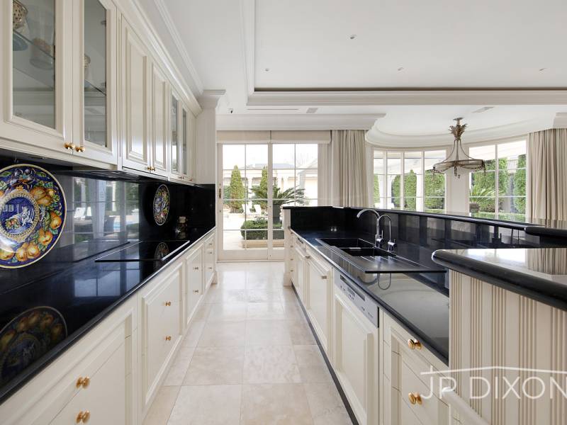 13 Mulgoa Street, BRIGHTON, VIC 3186 Australia