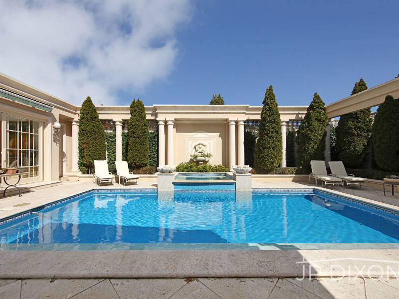 13 Mulgoa Street, BRIGHTON, VIC 3186 Australia