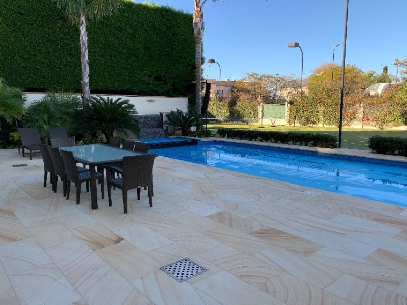 90 Esplanade, BRIGHTON, VIC 3186 Australia