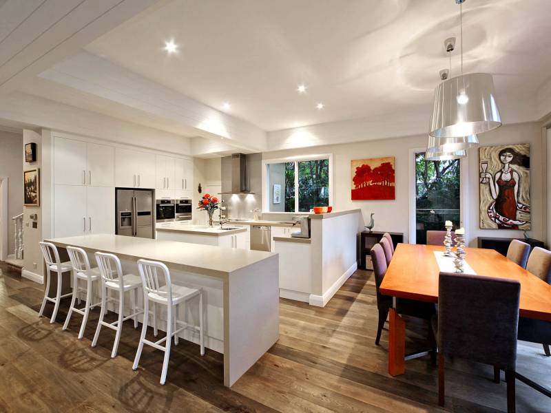 11 Bay Street, BRIGHTON, VIC 3186 Australia