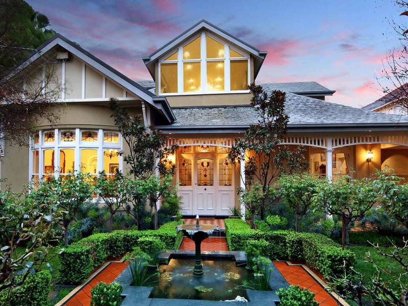 11 Bay Street, BRIGHTON, VIC 3186 Australia