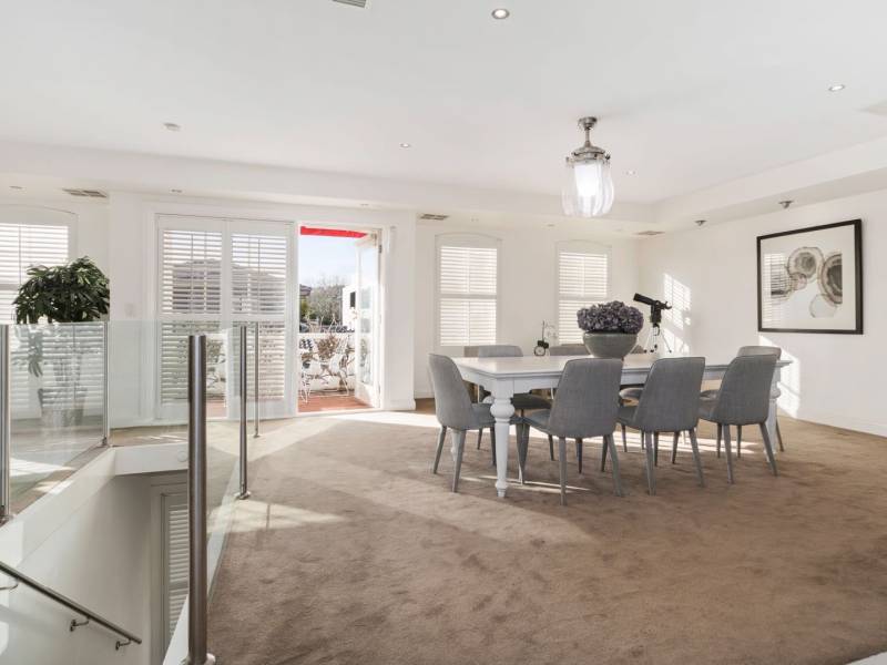 2 & 3/108 Esplanade, BRIGHTON, VIC 3186 Australia