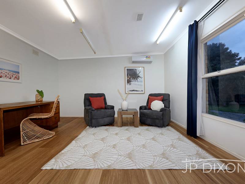 15 Merton Close, CHELTENHAM, VIC 3192 Australia