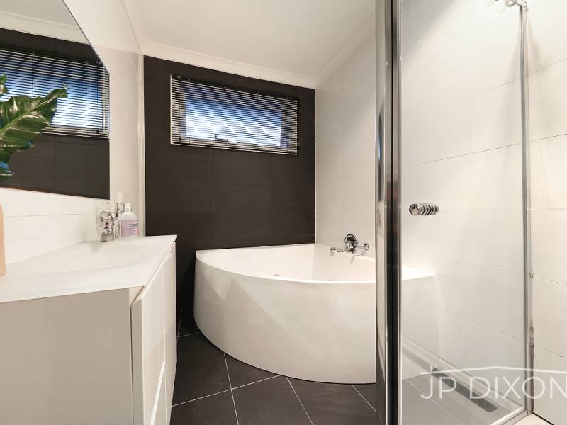 15 Merton Close, CHELTENHAM, VIC 3192 Australia