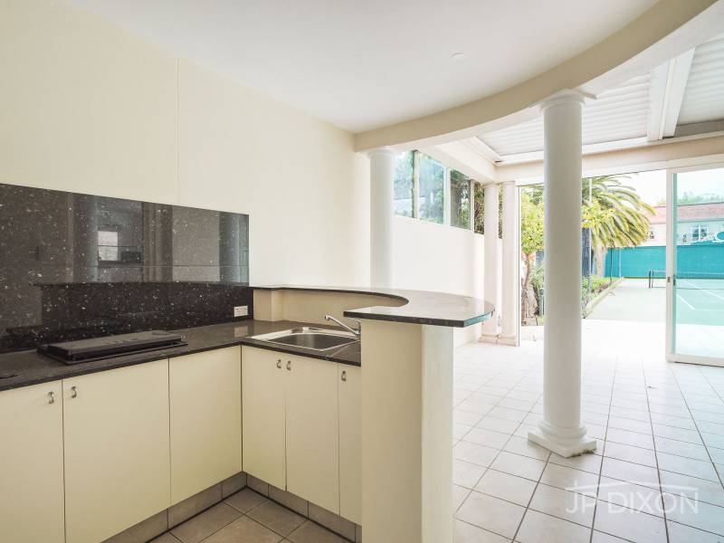 1 Merton Avenue, BRIGHTON, VIC 3186 Australia