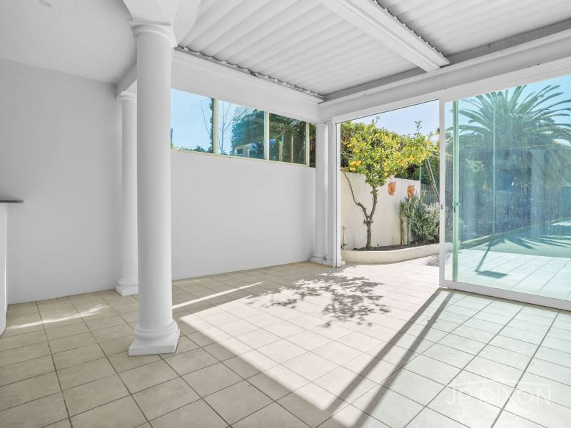 1 Merton Avenue, BRIGHTON, VIC 3186 Australia