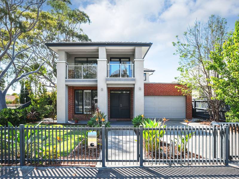1 Susan Street, HAMPTON, VIC 3188 Australia