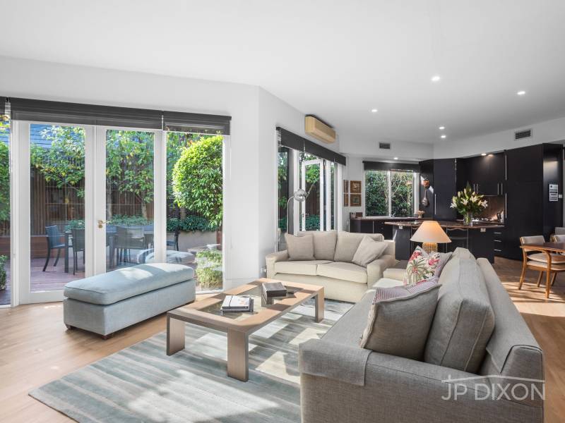 2 Inner Crescent, BRIGHTON, VIC 3186 Australia