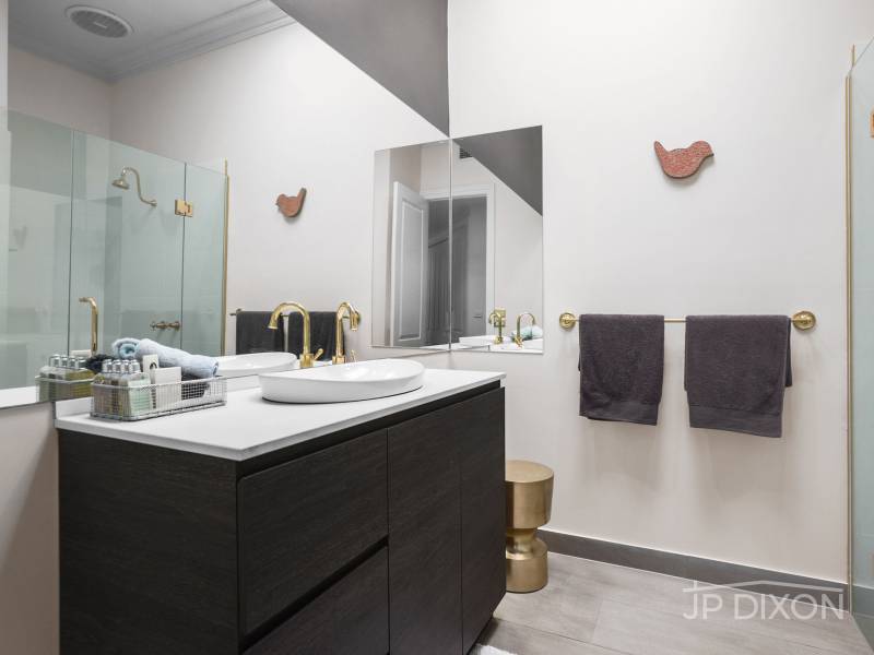 2 Inner Crescent, BRIGHTON, VIC 3186 Australia