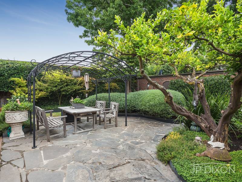 37 Middle Crescent, BRIGHTON, VIC 3186 Australia