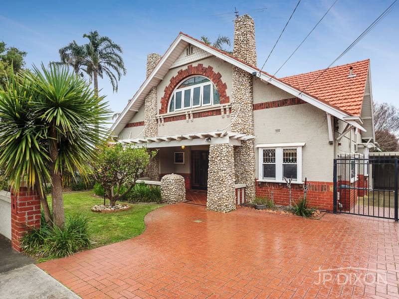 12 Hillcrest Avenue, BRIGHTON, VIC 3186 Australia