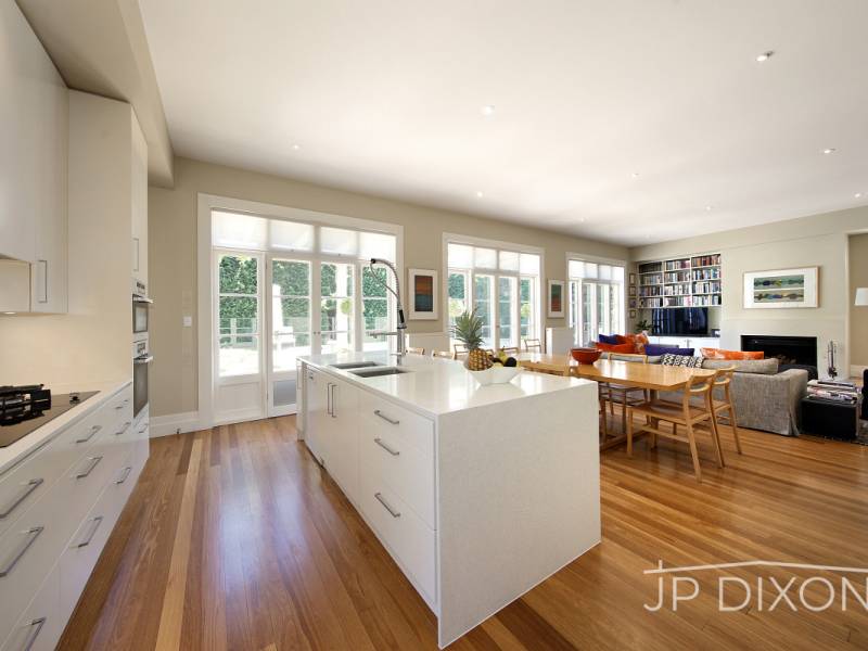 14 Bay Street, BRIGHTON, VIC 3186 Australia