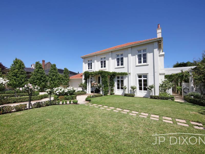 14 Bay Street, BRIGHTON, VIC 3186 Australia