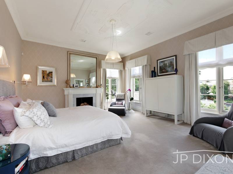 14 Bay Street, BRIGHTON, VIC 3186 Australia