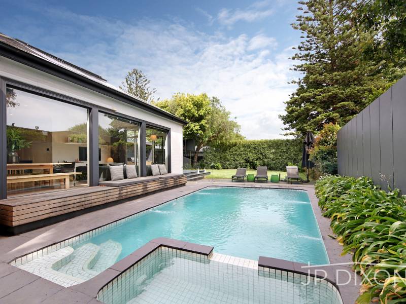 5 Inner Crescent, BRIGHTON, VIC 3186 Australia