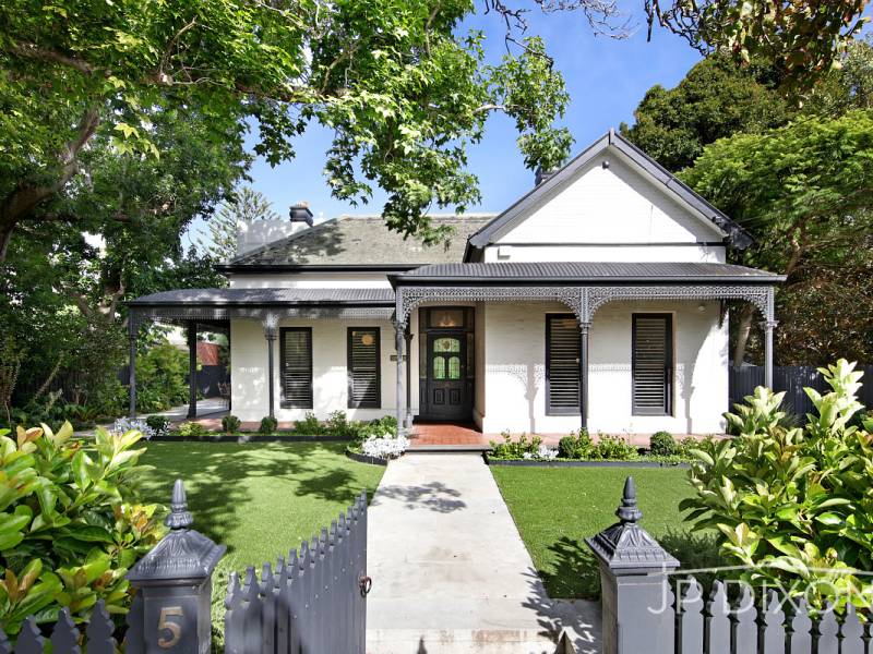 5 Inner Crescent, BRIGHTON, VIC 3186 Australia