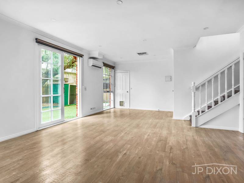 2/3 Sargon Grove, BRIGHTON, VIC 3186 Australia