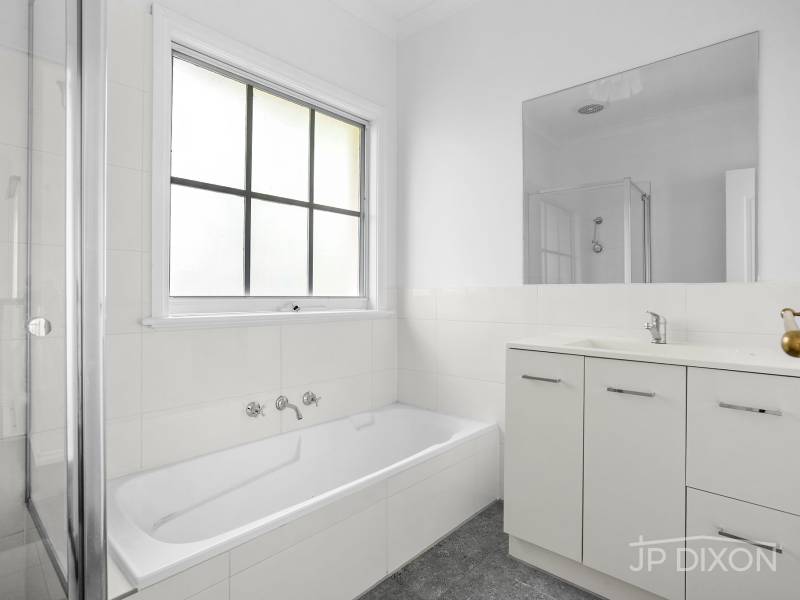 2/3 Sargon Grove, BRIGHTON, VIC 3186 Australia