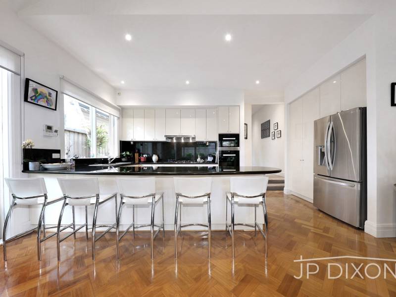 9A Young Street, BRIGHTON, VIC 3186 Australia