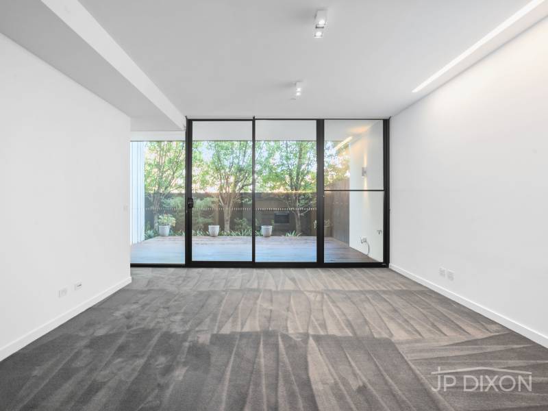 1/32 Warleigh Grove, BRIGHTON, VIC 3186 Australia