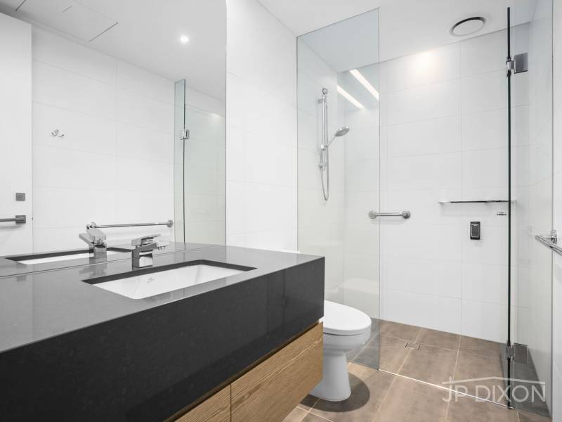 1/32 Warleigh Grove, BRIGHTON, VIC 3186 Australia