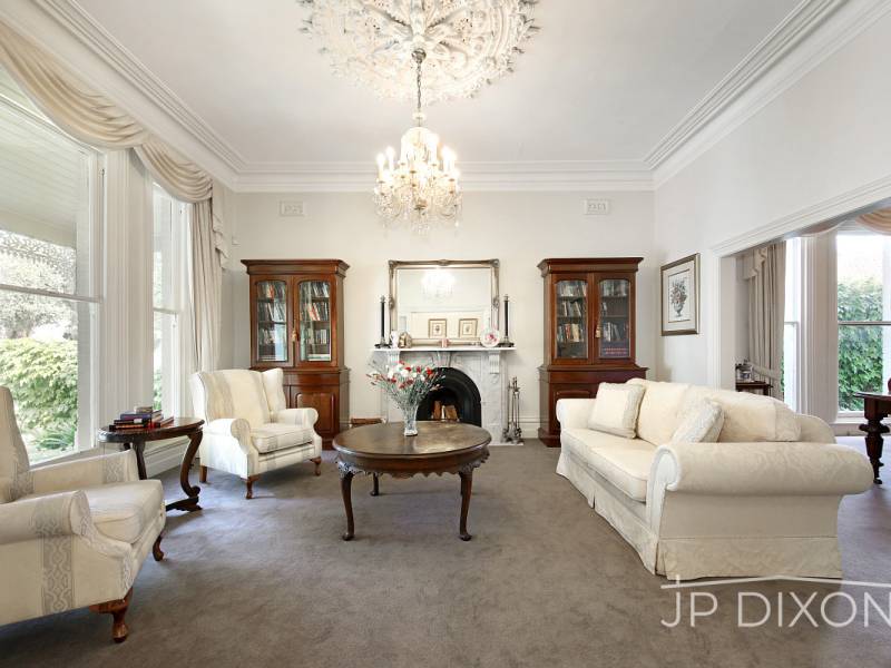 33 Elwood Street, BRIGHTON, VIC 3186 Australia