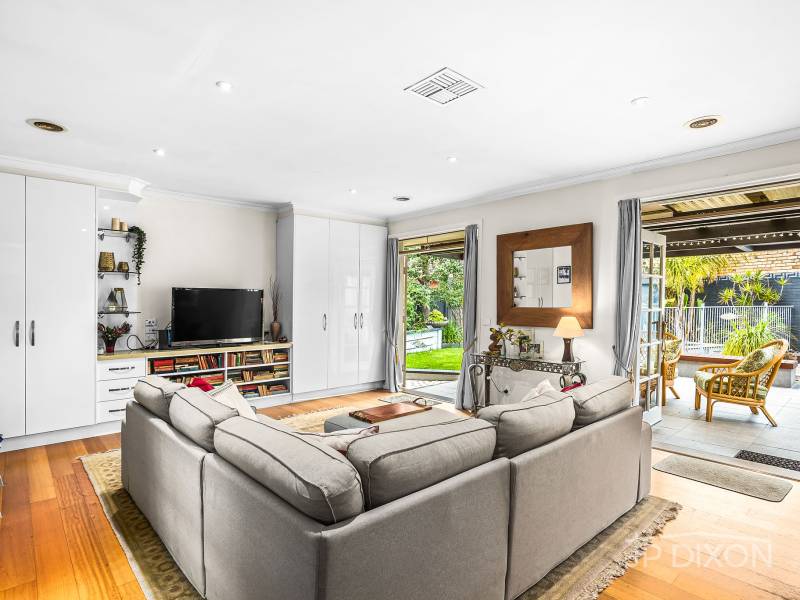 5 Crocus Court, CHELTENHAM, VIC 3192 Australia