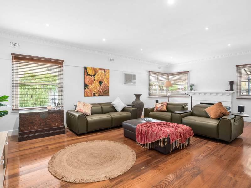 39 Elliott  Street, CHELTENHAM, VIC 3192 Australia