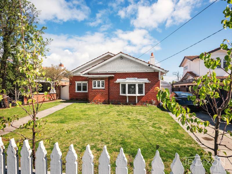 19 Montclair Avenue, BRIGHTON, VIC 3186 Australia