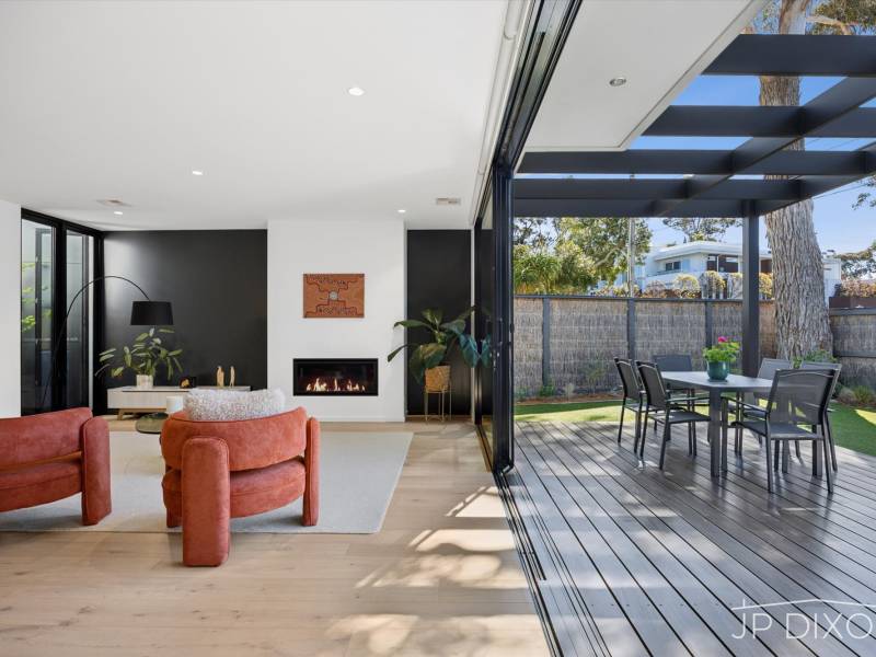 16 Tramway Parade, BEAUMARIS, VIC 3193 Australia