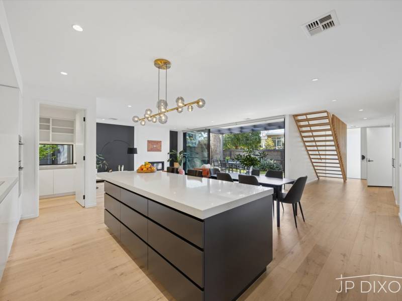 16 Tramway Parade, BEAUMARIS, VIC 3193 Australia