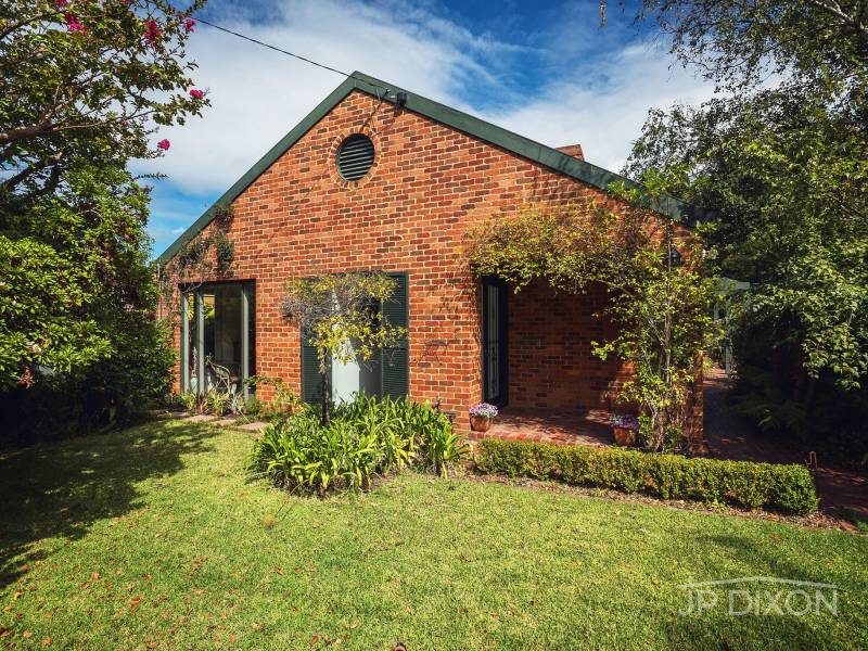 33 Elizabeth Street, BRIGHTON EAST, VIC 3187 Australia