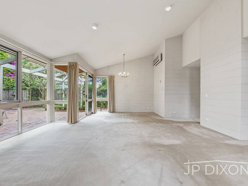 18 Outer Crescent, BRIGHTON, VIC 3186 Australia