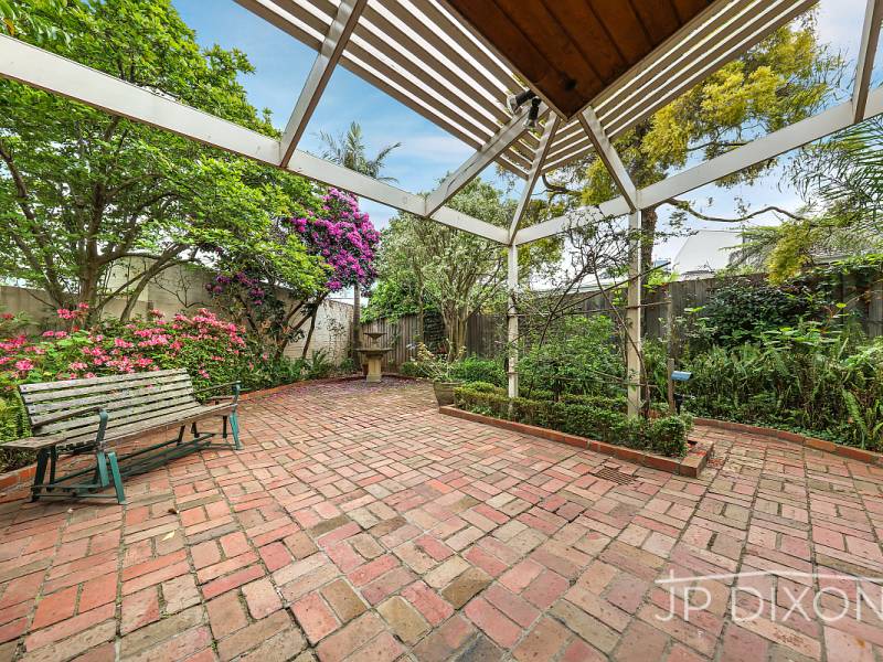 18 Outer Crescent, BRIGHTON, VIC 3186 Australia