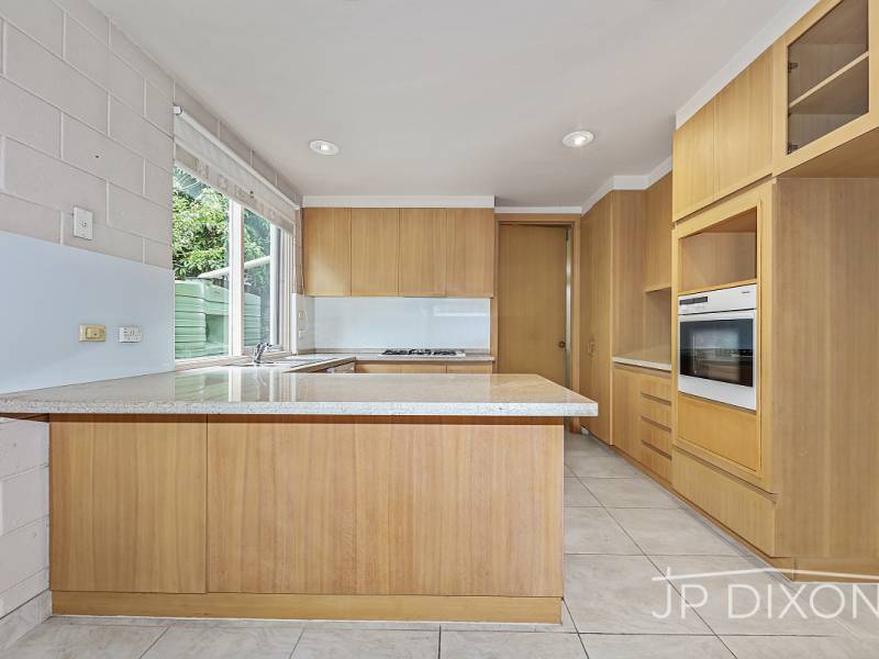 18 Outer Crescent, BRIGHTON, VIC 3186 Australia