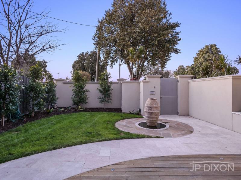 24 Head Street, BRIGHTON, VIC 3186 Australia