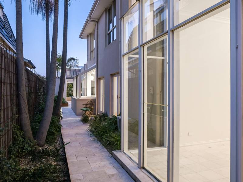 24 Head Street, BRIGHTON, VIC 3186 Australia