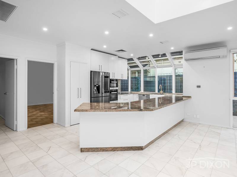 24 Head Street, BRIGHTON, VIC 3186 Australia