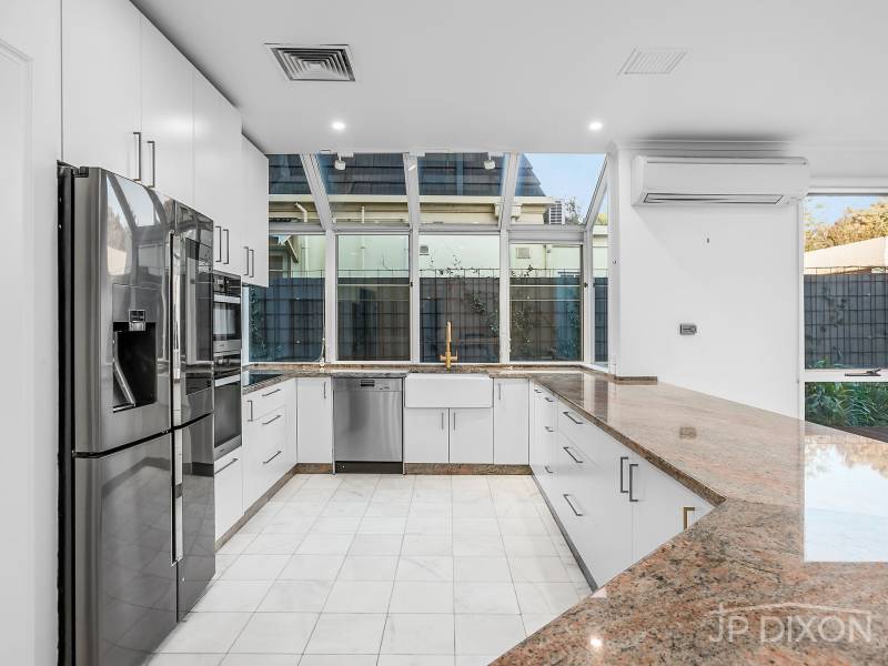 24 Head Street, BRIGHTON, VIC 3186 Australia