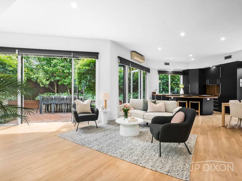 2 Inner Crescent, BRIGHTON, VIC 3186 Australia