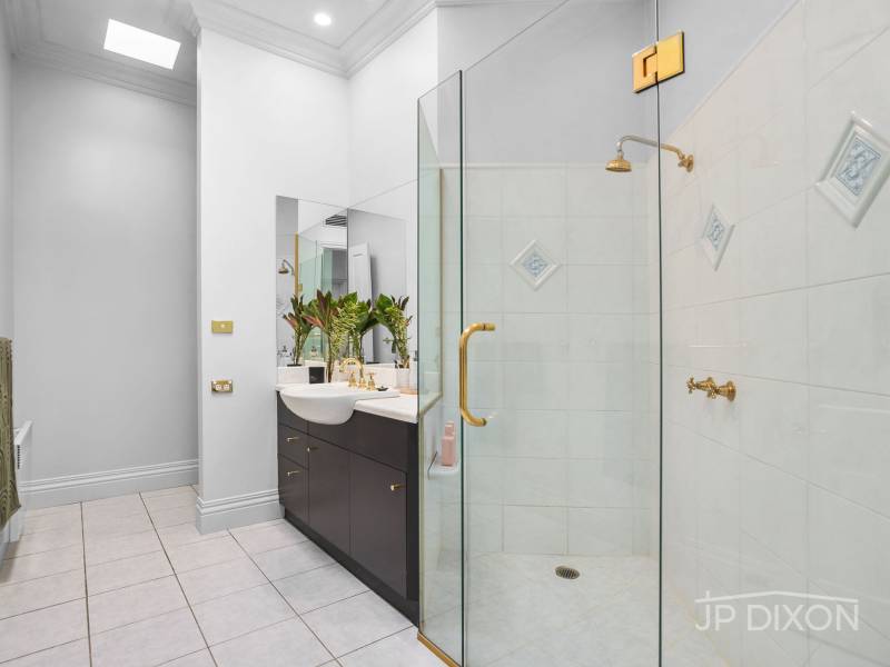 2 Inner Crescent, BRIGHTON, VIC 3186 Australia