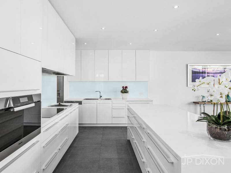 2 Higinbotham Street, BRIGHTON, VIC 3186 Australia