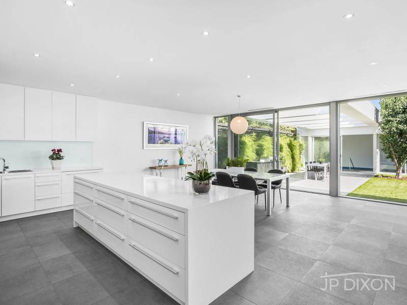 2 Higinbotham Street, BRIGHTON, VIC 3186 Australia