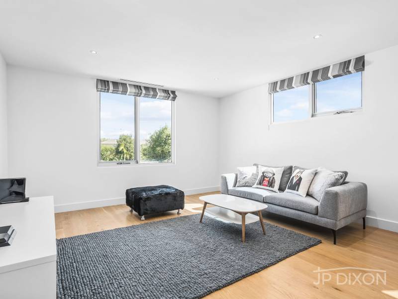 2 Higinbotham Street, BRIGHTON, VIC 3186 Australia